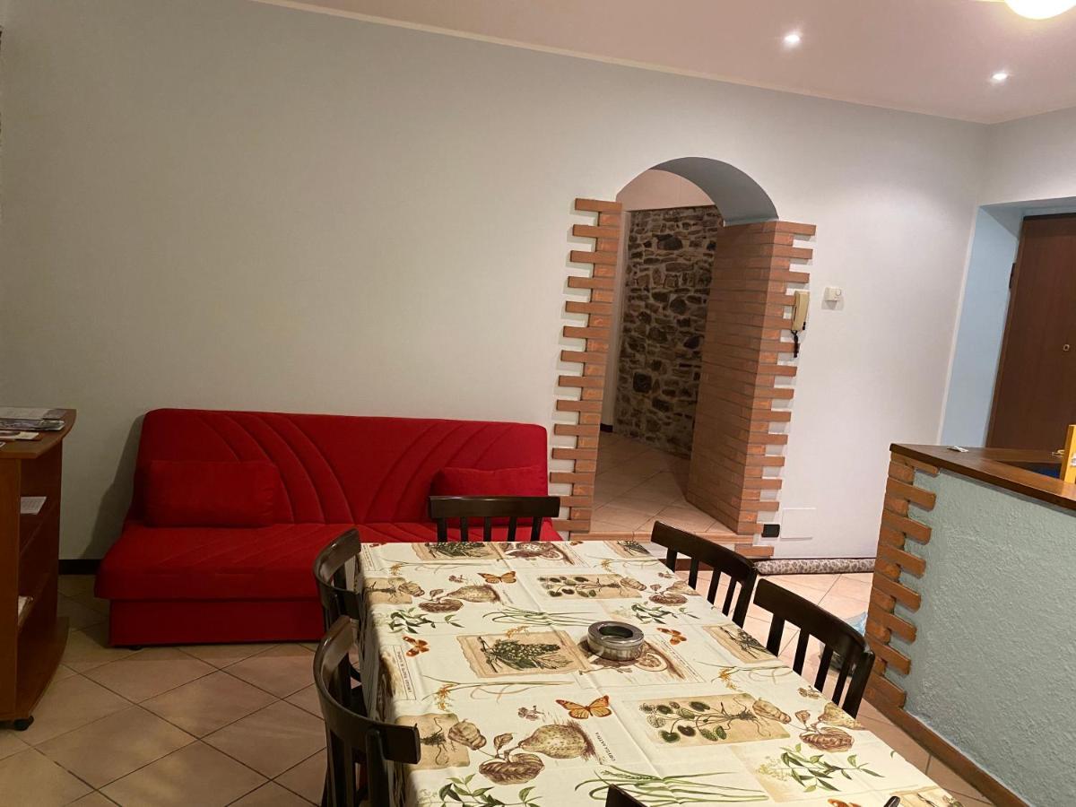 Apartamento Borgo Antico House Cernobbio Exterior foto